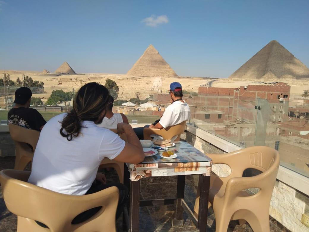 Pyramids Magic View Inn Cairo Ngoại thất bức ảnh